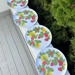 Vintage Strawberry Melamine Dinner Plate Set of 4 EPICURE Floral MCM 60s 70s